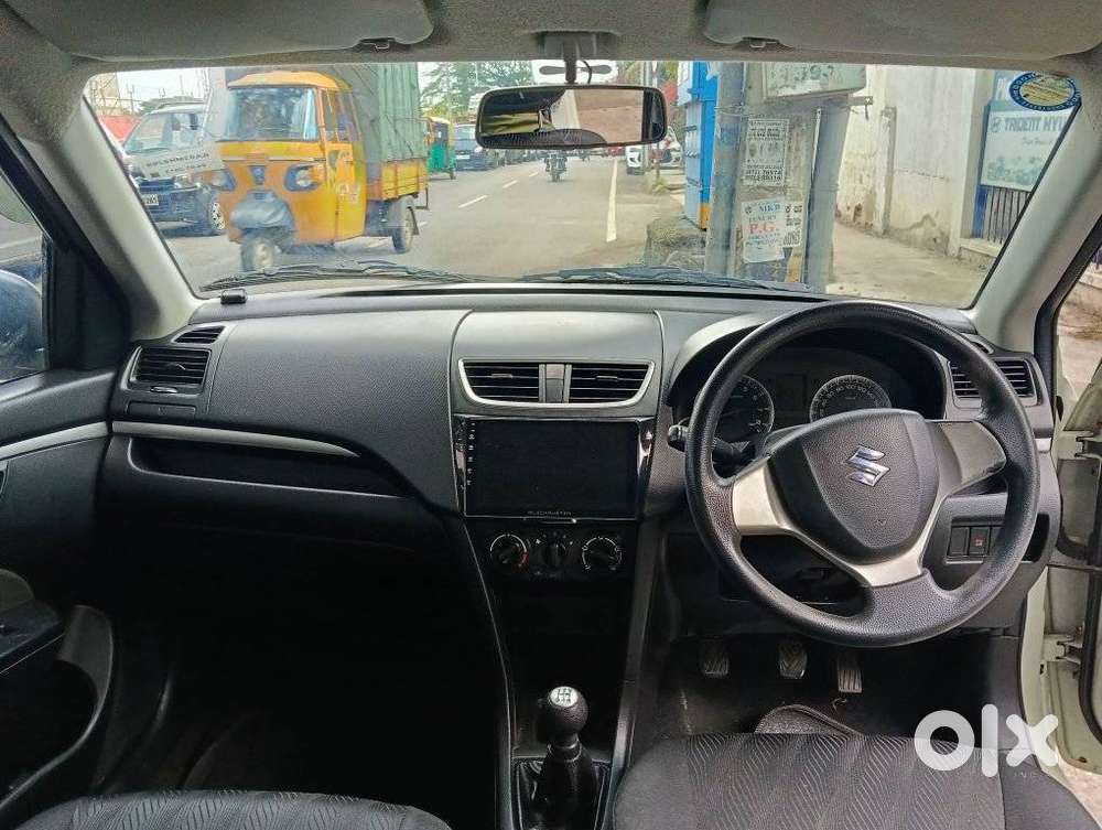 Maruti Suzuki Swift Vxi + Manual, 2012, Petrol