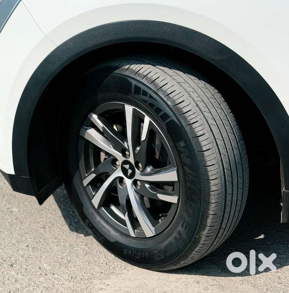 Mahindra Xuv700 2.2 Ax 5 Diesel Mt 7 Str, 2024, Diesel