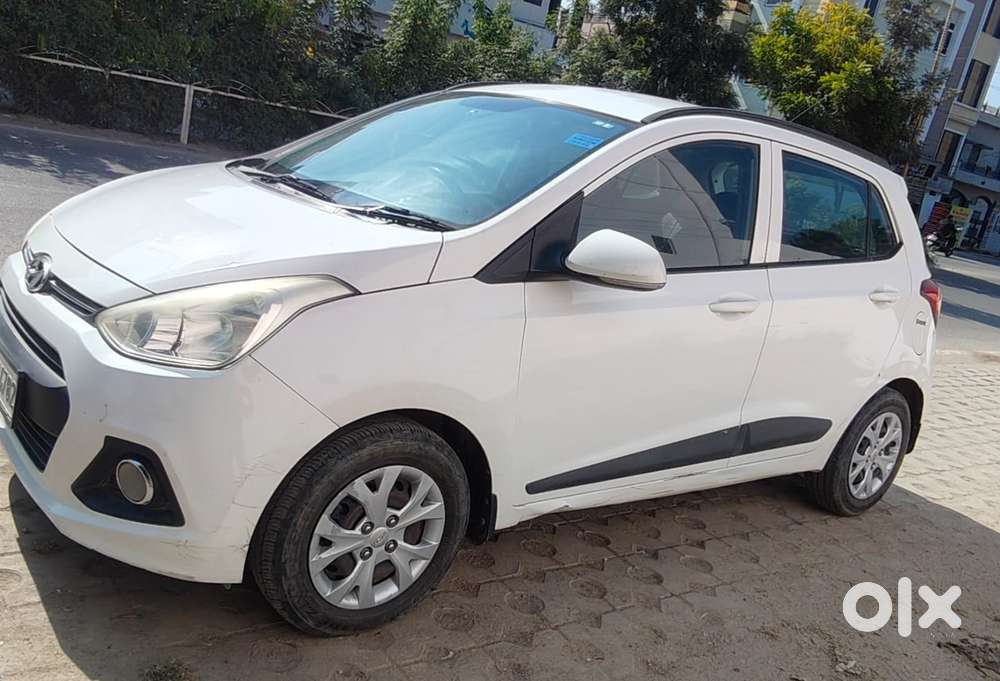 Hyundai Grand I10 2016-2017 Sportz Celebration Edition, 2016, Petrol