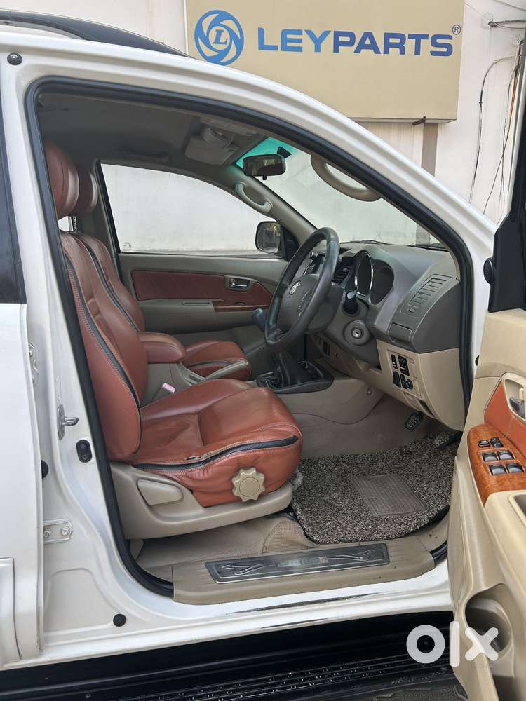 Toyota Fortuner 3.0 4x4 Manual, 2010, Diesel