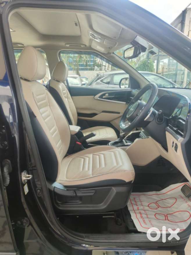 Kia Carens 1.4 Luxury Plus Dct 7 Str, 2023, Petrol