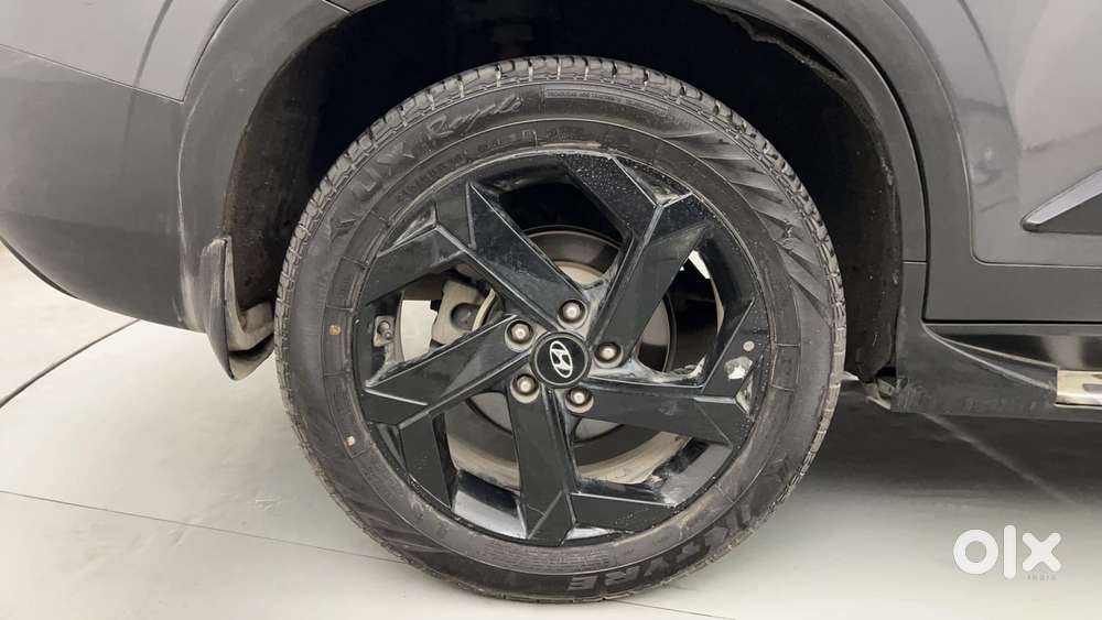 Hyundai Alcazar 1.5 Tdct Signature (o) 7s Petrol, 2023, Petrol