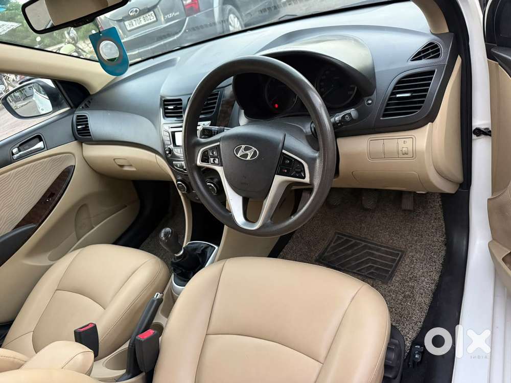 Hyundai Verna Fluidic 1.6 Vtvt Sx, 2014, Petrol