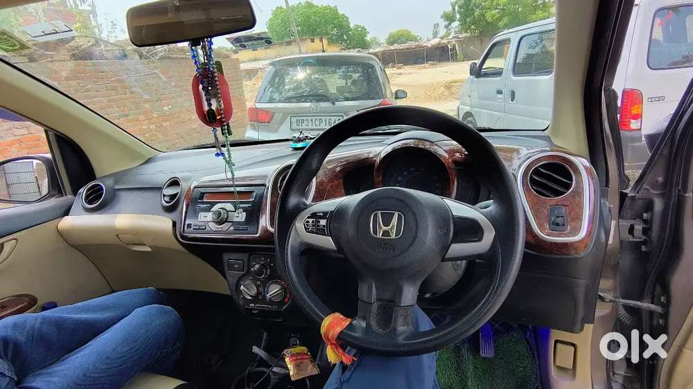 Honda Mobilio V I-vtec 2015 Urgent Sale Money Problem