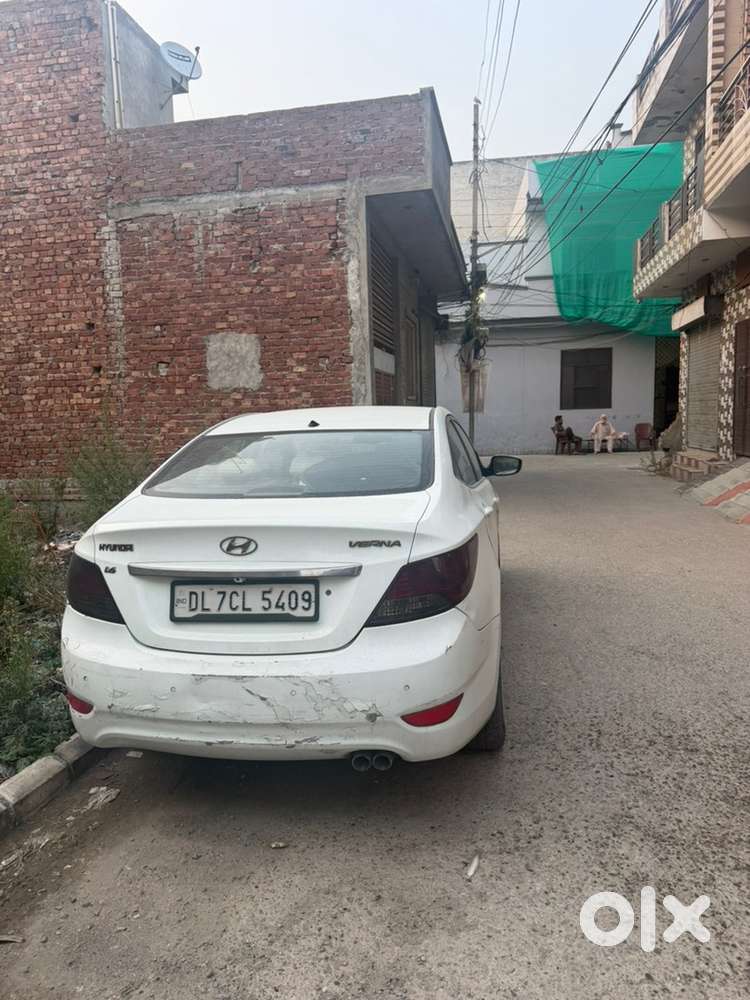 Hyundai Verna Petrol 2011