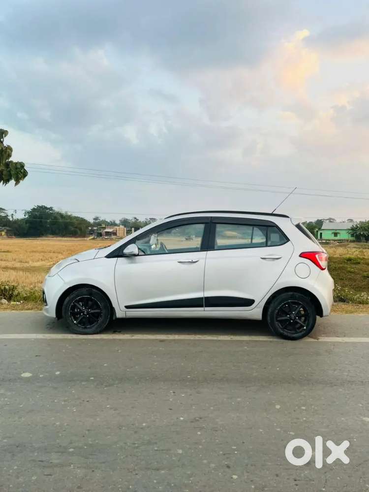 Hyundai Grand I10 2016 Petrol Well Maintained