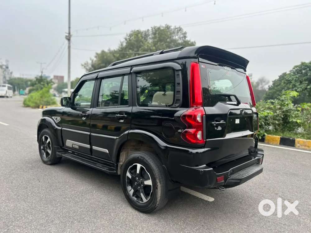 Mahindra Scorpio Classic, 2026, Diesel