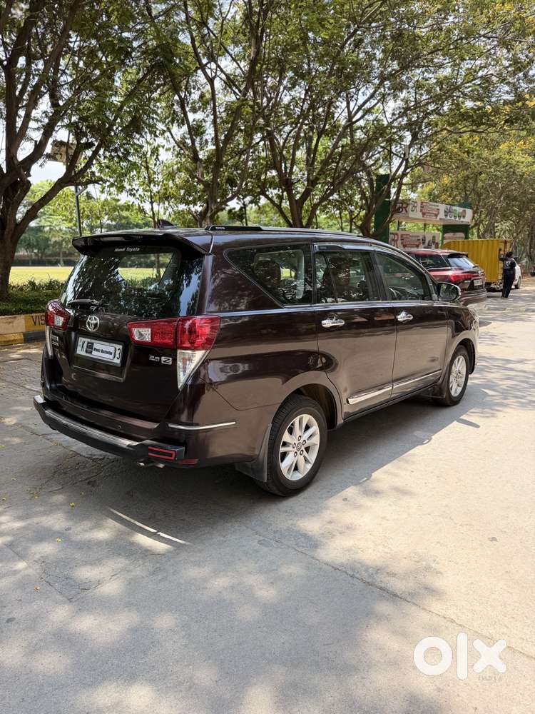 Toyota Innova Crysta 2.8z Automatic, 2017, Diesel
