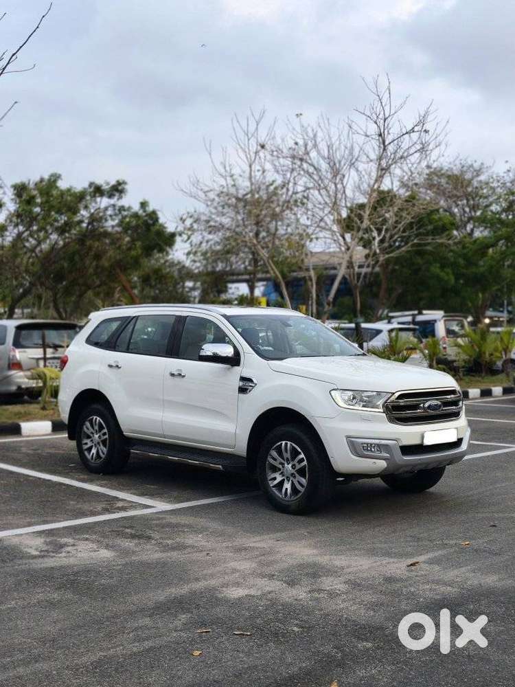 Ford Endeavour, 2016, Petrol