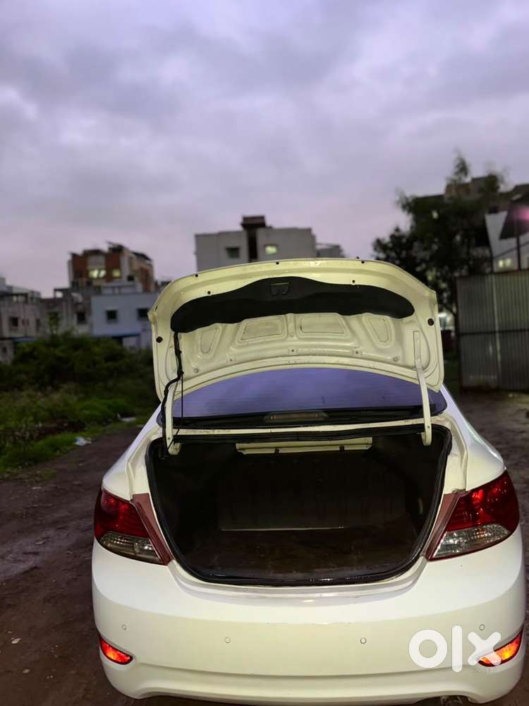 2014 Hyundai Fluidic Verna