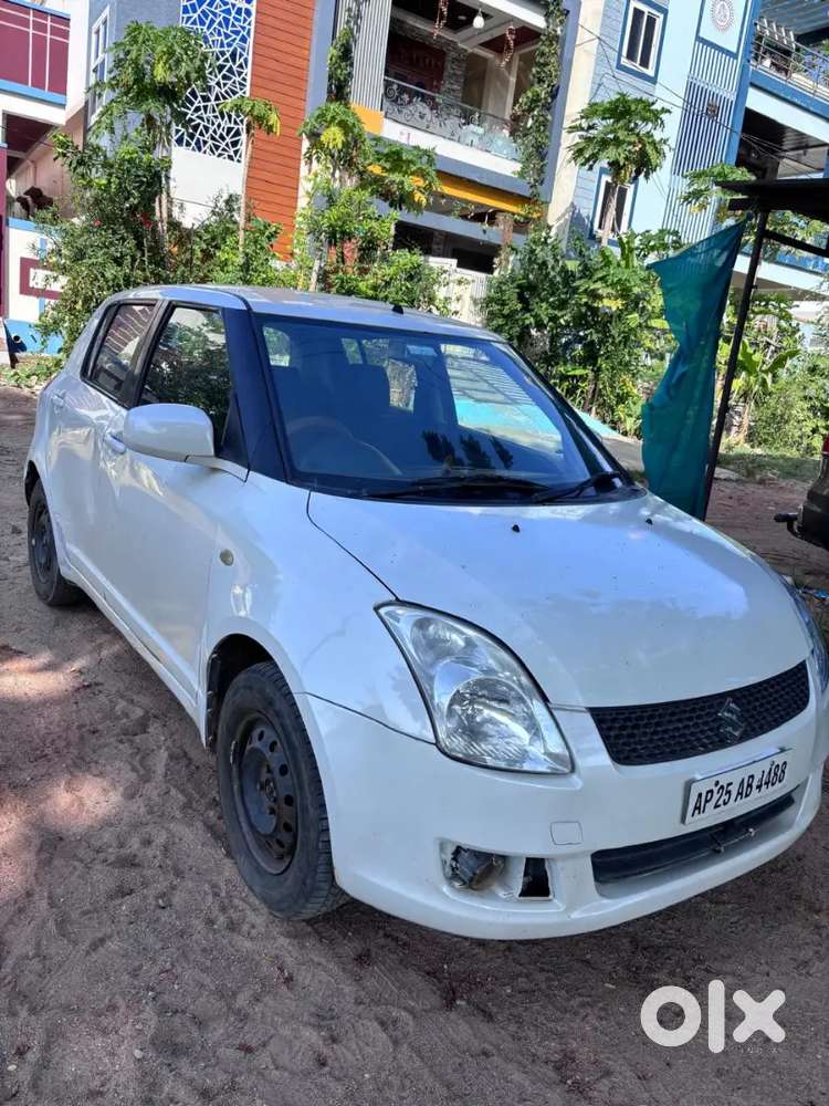 Maruti Suzuki Swift 2010 Diesel Good Condition With Brand New Battery