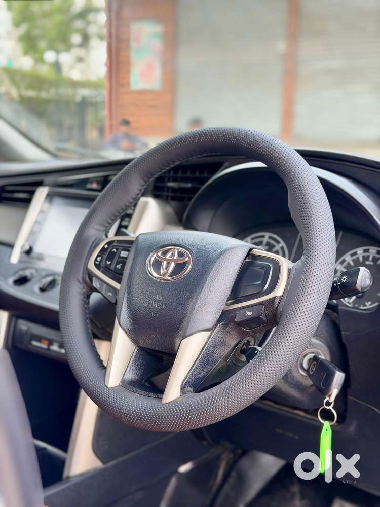 Toyota Innova Crysta [2020-ongoing] 2.7 Gx Mt 8 Str, 2021, Diesel
