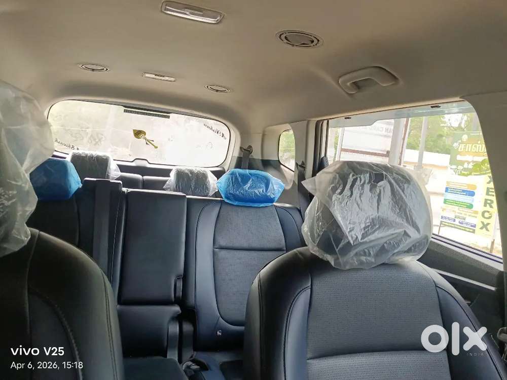 Kia Carens 2025 Petrol Well Maintained 17500km Only