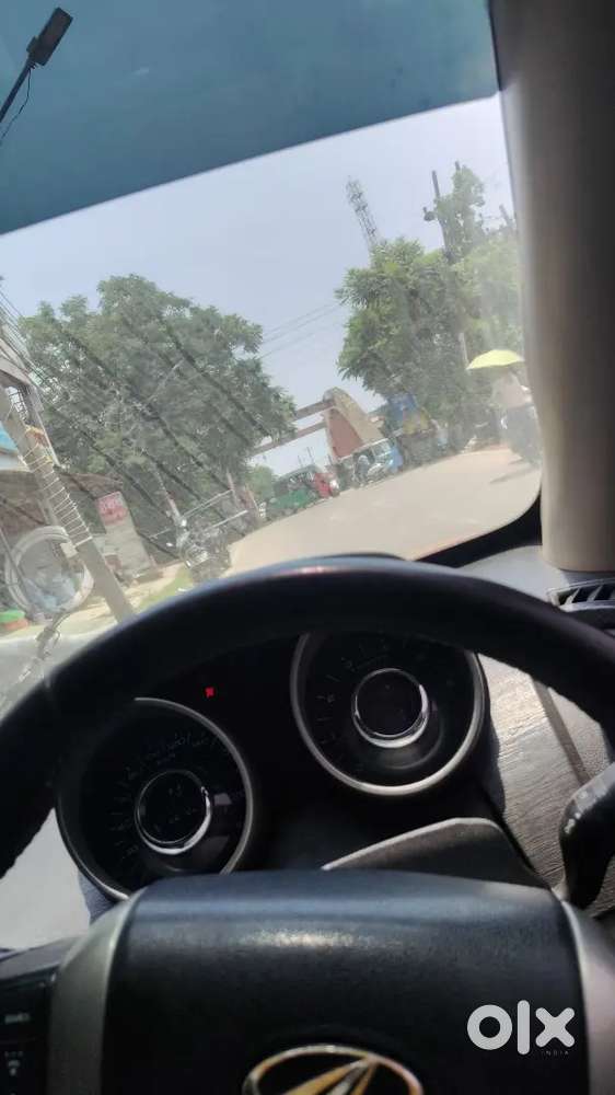 Mahindra Xuv500 2016 Diesel 880000 Km Driven