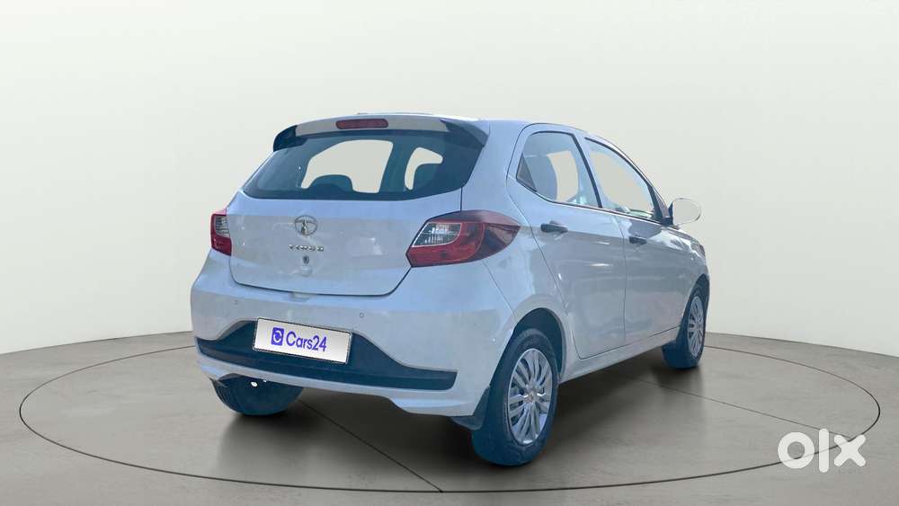 Tata Tiago Xe, 2021, Petrol