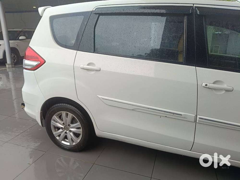 Maruti Suzuki Ertiga Zxi 2016 Cng &  Well Maintained