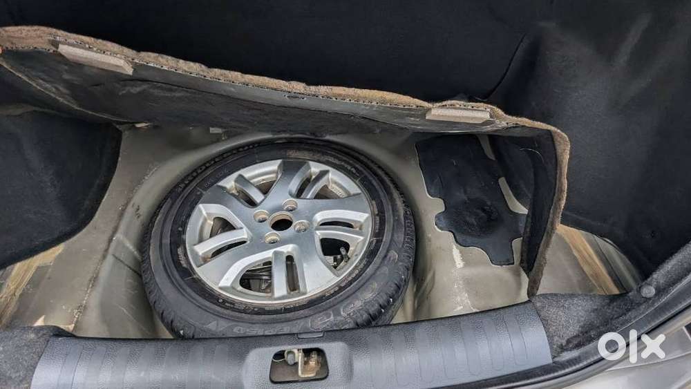 Maruti Suzuki Swift Dzire 1.2 Zxi, 2013, Petrol