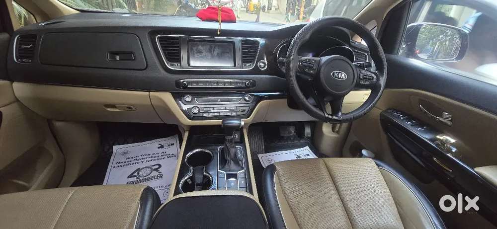 For Sale: Kia Carnival Limousine 7-seater | 2020 | Showroom Service