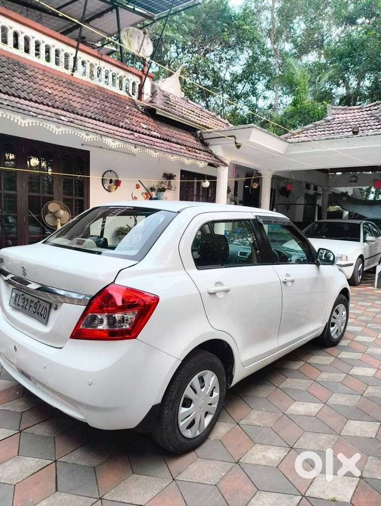 Maruti Suzuki Dzire 1.2 Vxi Amt, 2014, Petrol