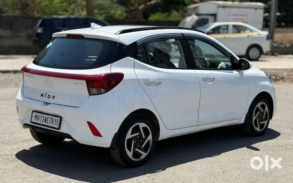 Hyundai Garnd I10 Nios Sportz 
Petrol/ Cng
Model - 2024