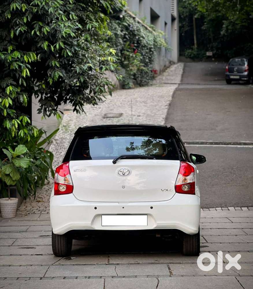 Toyota Etios Liva 1.4 Vxd Dual Tone, 2017, Diesel