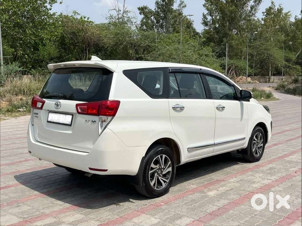 Toyota Innova Crysta [2020-ongoing] 2.7 Vx 7 Str, 2022, Petrol