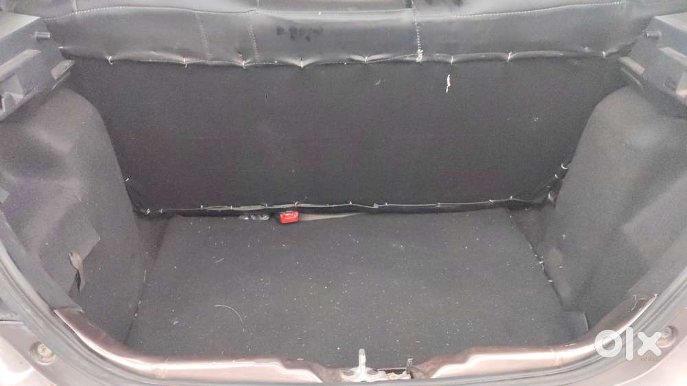 Tata Tiago Xe, 2019, Petrol