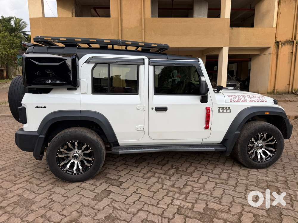Mahindra Thar Roxx Diesel 2025
