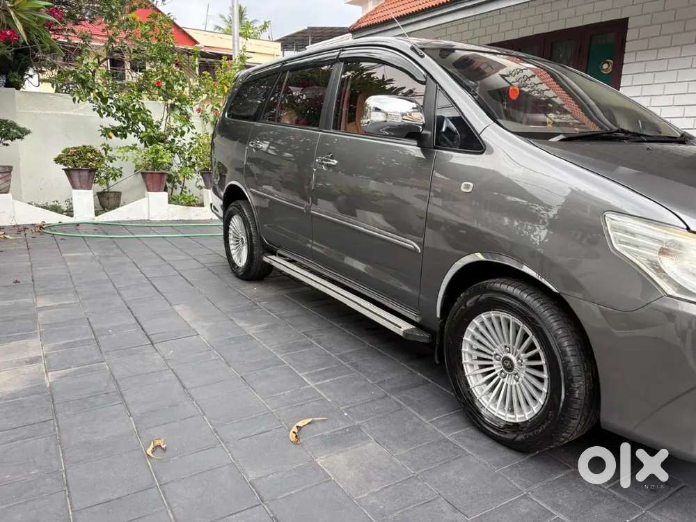 2013 Model Toyota Innova 2.5g Diesel Manual Single Ownership