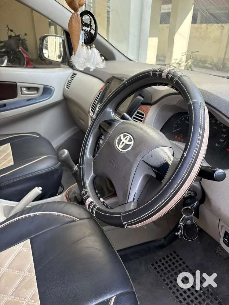 Toyota Innova 2012 Diesel Well Maintained