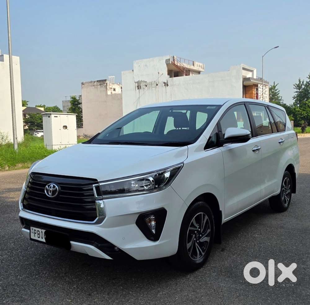 Toyota Innova Crysta 2.4 V, 2022, Diesel