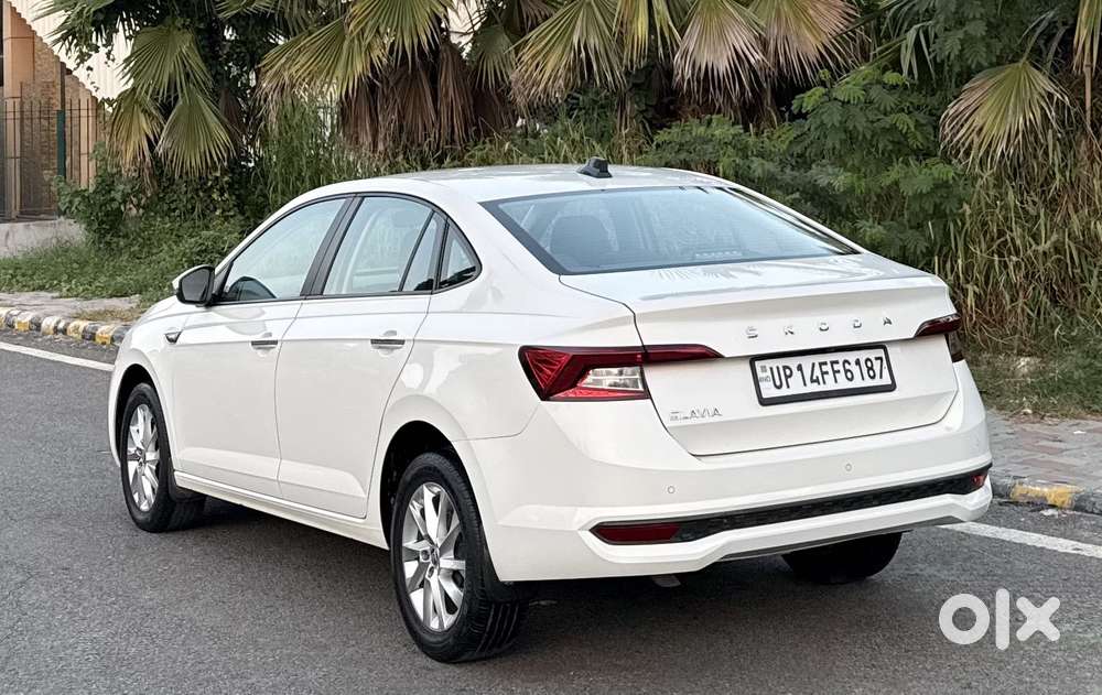 Skoda Slavia 1.0 Ambition Tsi At, 2022, Petrol