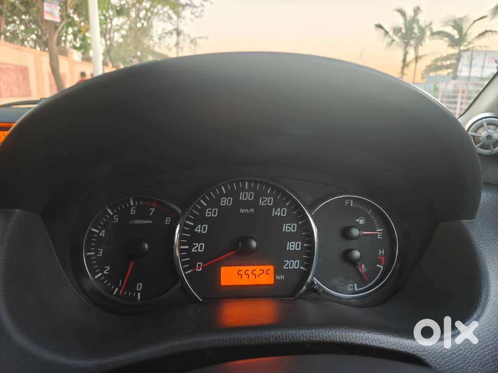 Maruti Suzuki Swift Vxi Abs Bsiv, 2010, Petrol