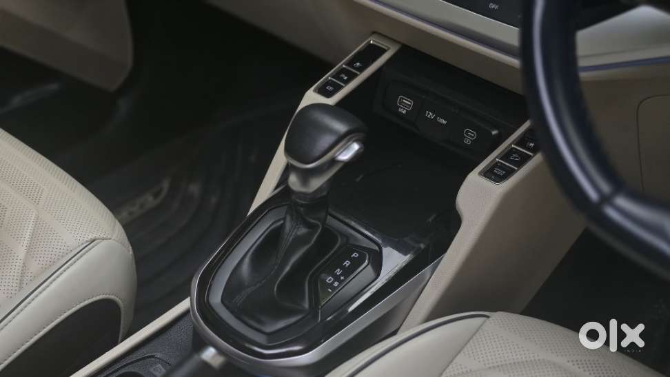 Kia Carens 1.5 Luxury Plus Turbo 6 Str, 2022, Petrol