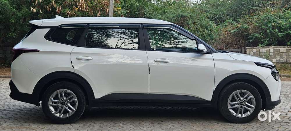 Kia Carens 1.5 Premium 7 Str, 2024, Diesel