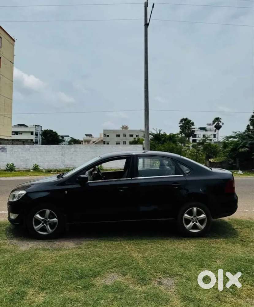 Skoda Rapid Elegance 2013 Diesel