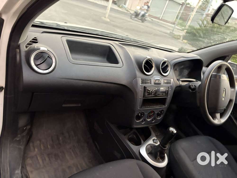 Ford Figo Petrol Celebration Edition, 2014, Petrol