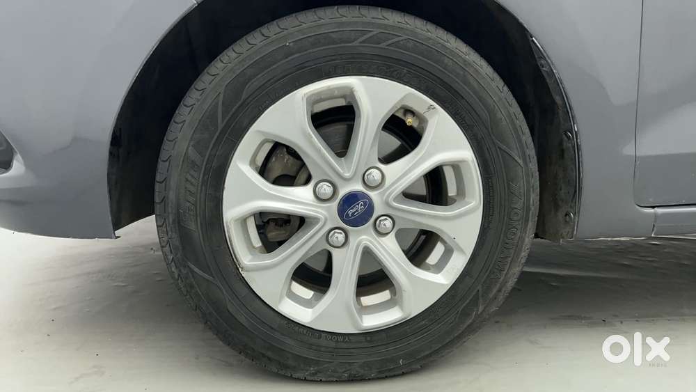 Ford Figo 1.5p Titanium At, 2015, Petrol