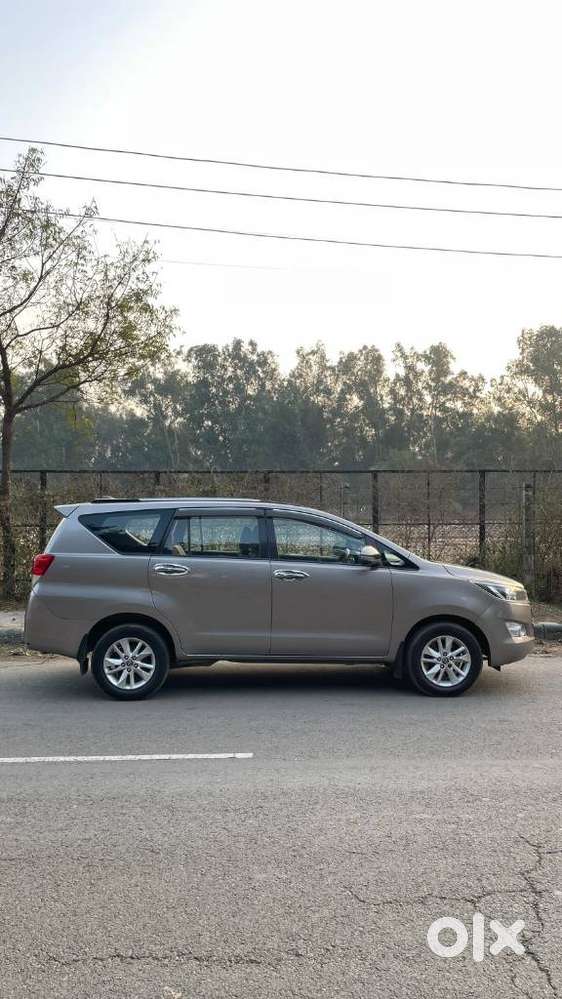 Toyota Innova Crysta 2.4 Gx Mt, 2018, Diesel