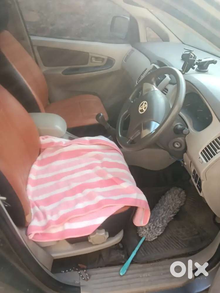 Toyota Innova 2014