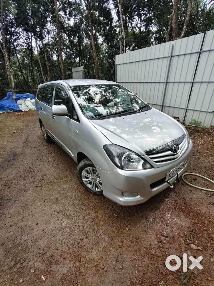 Toyota Innova 2.5 G 2011 Diesel Manual