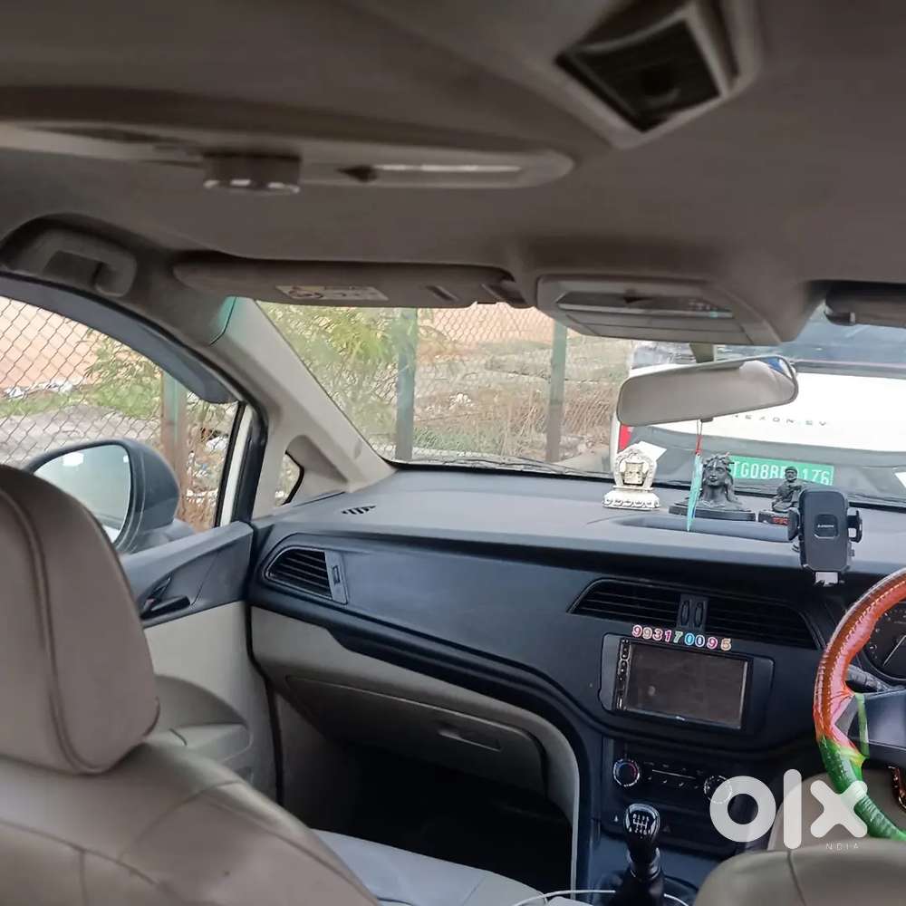Mahindra Marazzo 2019 Diesel 215000 Km Driven