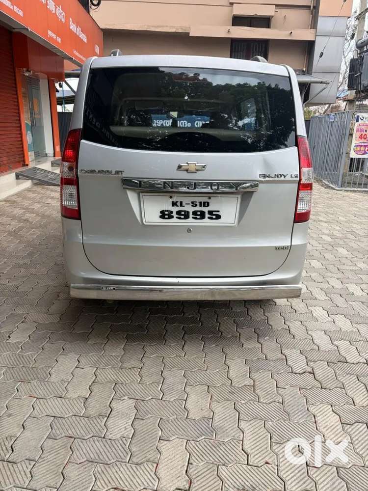 Chevrolet Enjoy Ls 8-seater 2013