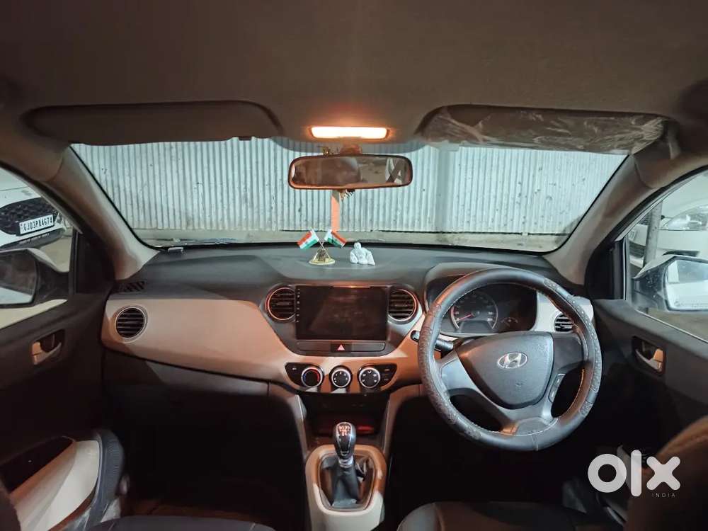 Hyundai Grand I10 Prime 2015 Diesel 80000 Km Driven , Push Button