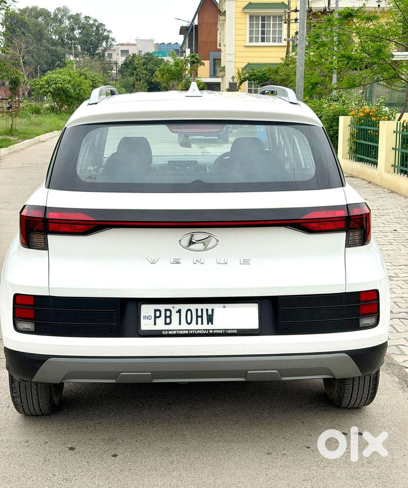 Hyundai Venue S 1.2 Petrol, 2022, Petrol