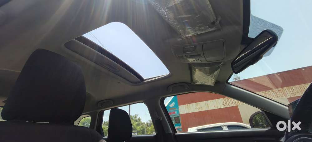 Maruti Suzuki Brezza 1.5 Zxi Plus At Smart Hybrid, 2022, Petrol