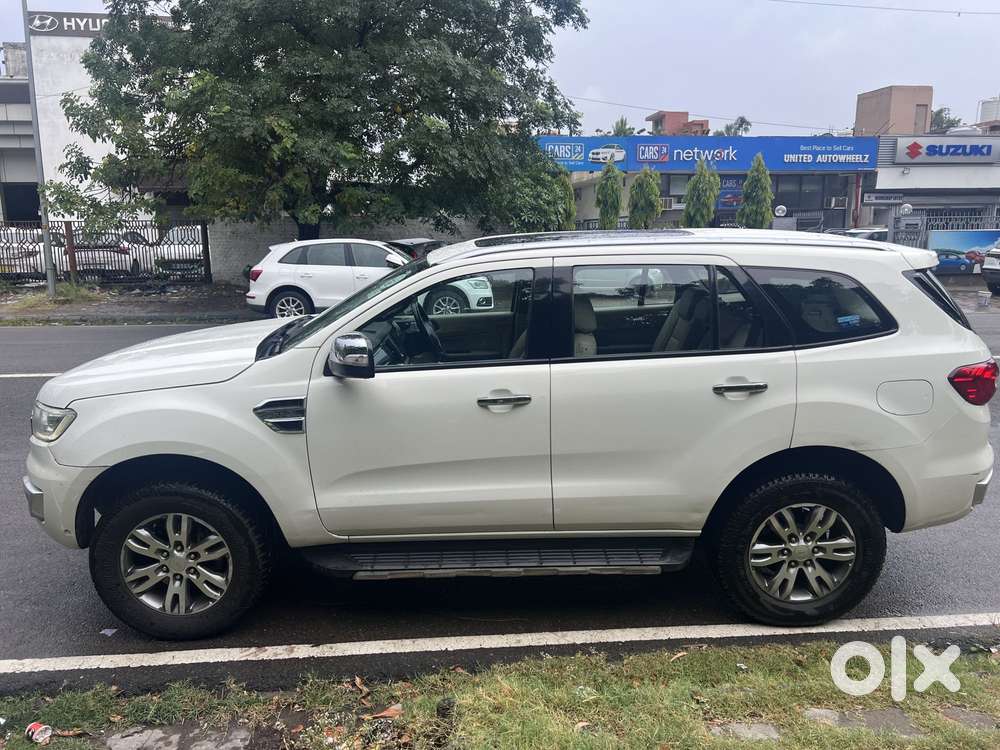 Ford Endeavour 3.2 Titanium At 4x4, 2016, Diesel