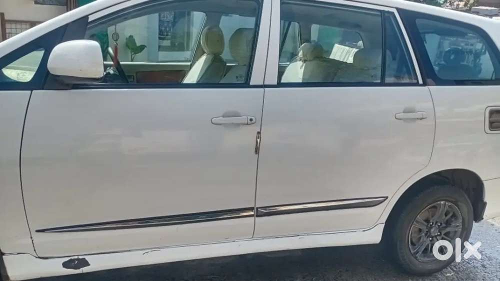 Innova 2010 Model For Sale