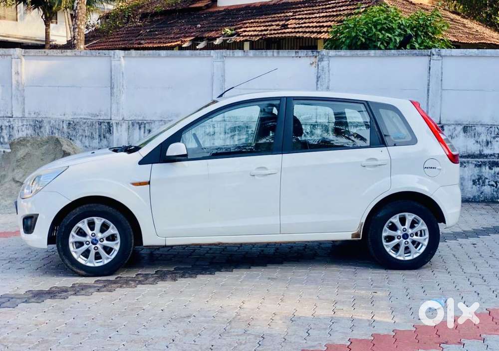 Ford Figo Titanium At, 2013, Petrol
