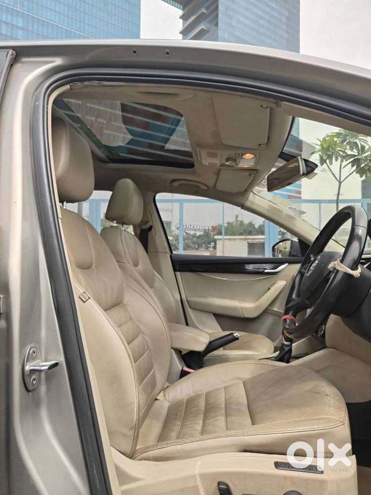 Skoda Octavia 1.8 Elegance Tsi At, 2014, Petrol
